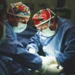 Desarrollo-de-una-operacion-realizada-por-el-Instituto-Ezequiel-Cirugia-Plastica